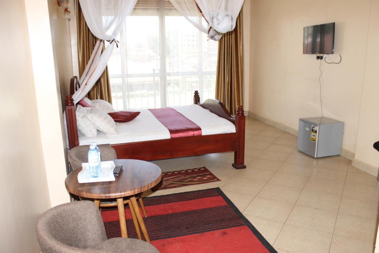 Ss Hotel Kampala Extérieur photo